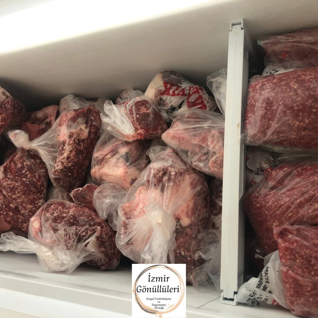 İzmir Gönüllüleri Gıda Marketi ve Gıda Dağıtımları